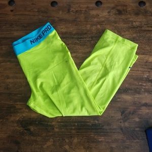 Nike pro capris